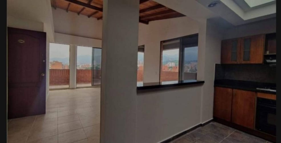 Apartamento de 4 alcobas en venta en Lorena, Medellín, 240 m² · foto 17 de 24