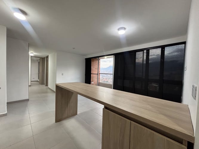 Apartamento de 3 alcobas en arriendo en La Cuenca, Sabaneta, 70 m² · foto 2 de 11