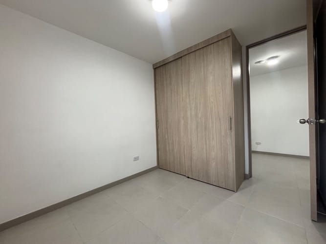 Apartamento de 3 alcobas en arriendo en La Cuenca, Sabaneta, 70 m² · foto 4 de 11