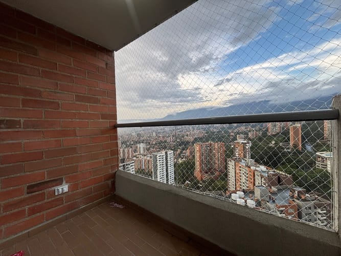 Apartamento de 3 alcobas en arriendo en La Cuenca, Sabaneta, 70 m² · foto 10 de 11