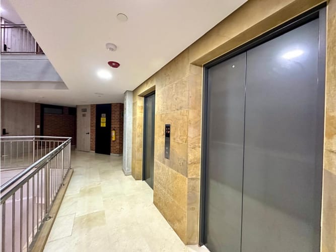Apartaestudio en venta en Laureles, Medellín, 38 m² · foto 17 de 19
