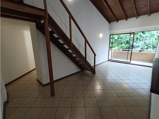Apartamento de 4 alcobas en venta en Calasanz Parte Alta, Medellín, 77 m² · foto 3 de 19