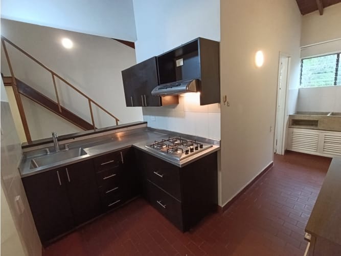 Apartamento de 4 alcobas en venta en Calasanz Parte Alta, Medellín, 77 m² · foto 4 de 19