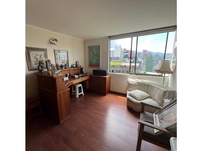 Apartamento de 4 alcobas en venta en La Linde, Medellín, 191 m² · foto 4 de 11
