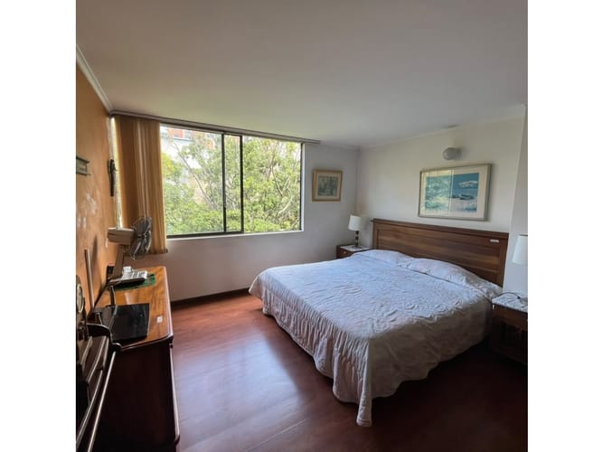 Apartamento de 4 alcobas en venta en La Linde, Medellín, 191 m² · foto 7 de 11