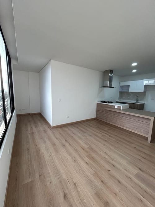 Apartamento de 2 alcobas en arriendo en Santa Barbara, Bogotá, 65 m² · foto 4 de 19