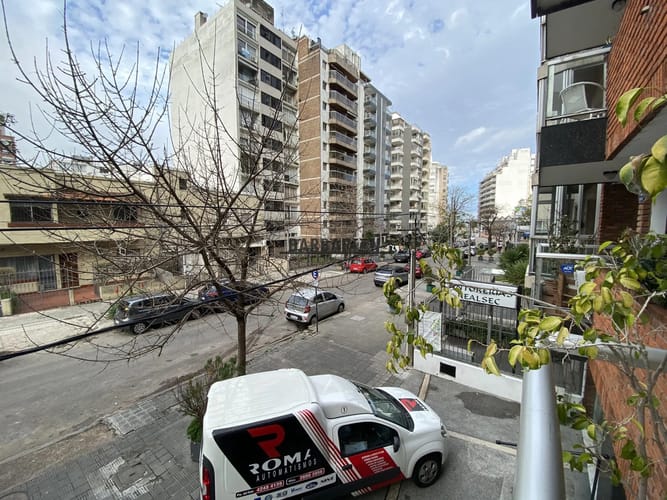 Oportunidad! Apto 2 Dormitorios Amueblado Con Patio Y Barbacoa En Pocitos · Foto 4