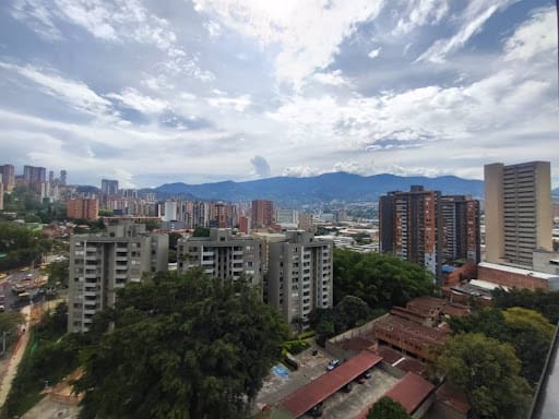 Apartamento de 2 alcobas en arriendo en Mayorca, Envigado, 68 m² · foto 14 de 15