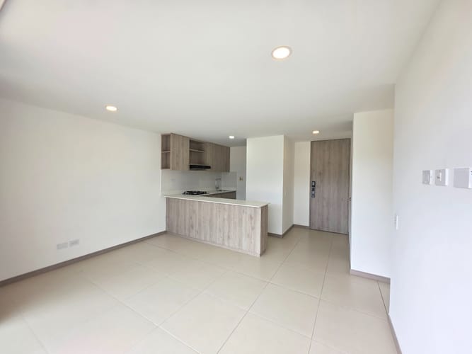 Apartamento de 3 alcobas en arriendo en Zona Industrial No. 1, Itagüí, 78 m² · foto 7 de 24