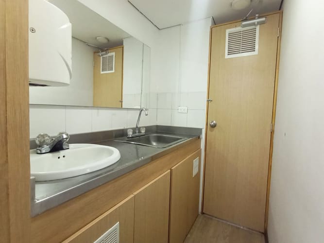 Oficina en arriendo en Laureles, Medellín, 45 m² · foto 8 de 12