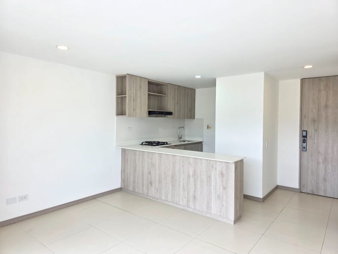 Apartamento de 3 alcobas en arriendo en Zona Industrial No. 1, Itagüí, 78 m² · foto 10 de 24