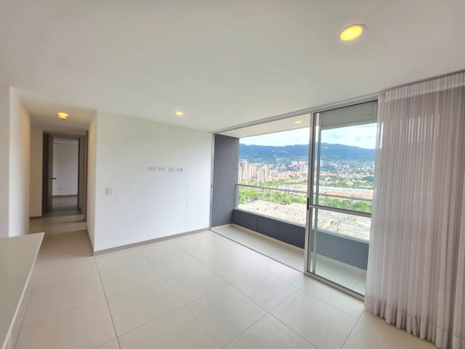 Apartamento de 3 alcobas en arriendo en Zona Industrial No. 1, Itagüí, 78 m² · foto 14 de 24