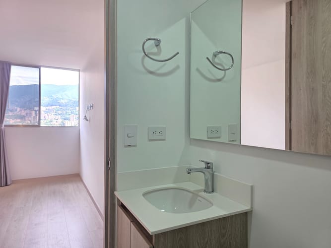Apartamento de 3 alcobas en arriendo en Zona Industrial No. 1, Itagüí, 78 m² · foto 20 de 24