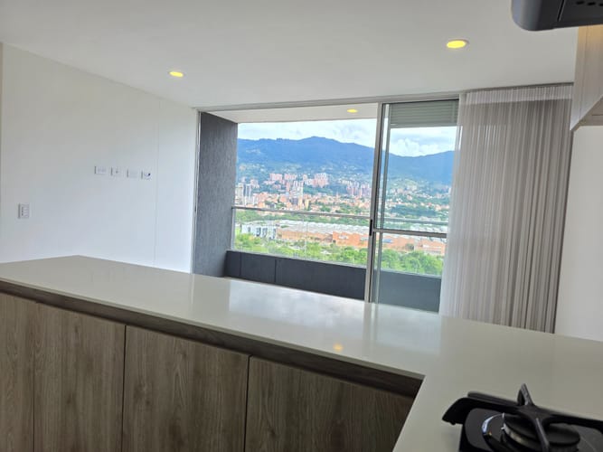 Apartamento de 3 alcobas en arriendo en Zona Industrial No. 1, Itagüí, 78 m² · foto 4 de 24