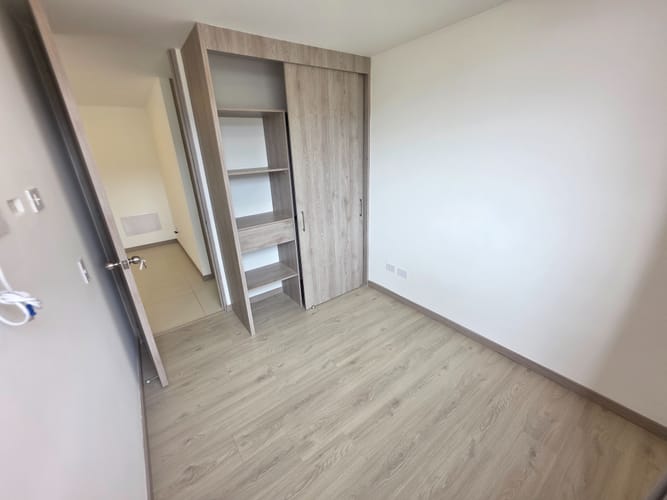 Apartamento de 3 alcobas en arriendo en Zona Industrial No. 1, Itagüí, 78 m² · foto 18 de 24