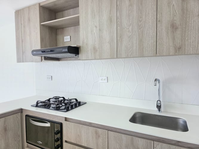 Apartamento de 3 alcobas en arriendo en Zona Industrial No. 1, Itagüí, 78 m² · foto 8 de 24