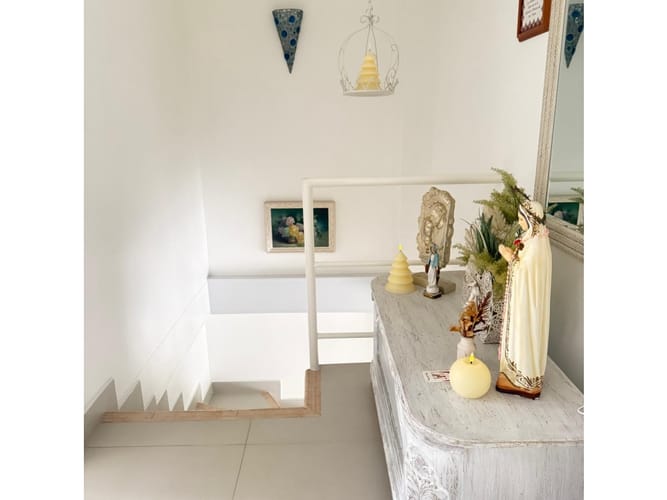 Casa de 4 alcobas en venta en La Inmaculada, Envigado, 240 m² · foto 2 de 8