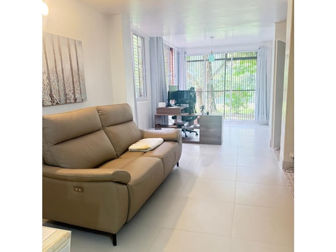 Casa de 4 alcobas en venta en La Inmaculada, Envigado, 240 m² · foto 5 de 8