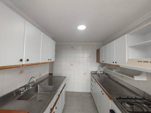 Apartamento de 3 alcobas en arriendo en Suramericana, Medellín, 120 m² · foto 3 de 14
