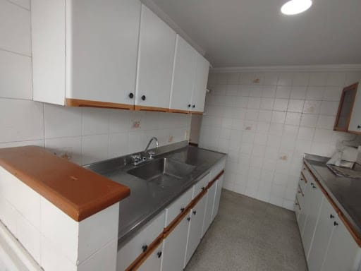 Apartamento de 3 alcobas en arriendo en Suramericana, Medellín, 120 m² · foto 4 de 14