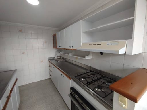 Apartamento de 3 alcobas en arriendo en Suramericana, Medellín, 120 m² · foto 5 de 14