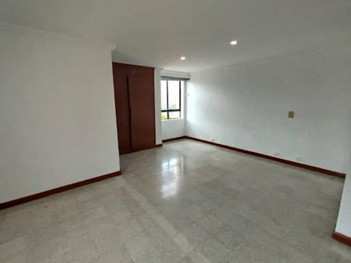 Apartamento de 3 alcobas en arriendo en Suramericana, Medellín, 120 m² · foto 7 de 14