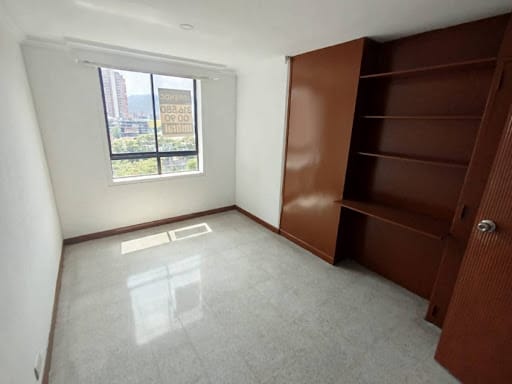 Apartamento de 3 alcobas en arriendo en Suramericana, Medellín, 120 m² · foto 9 de 14