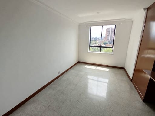 Apartamento de 3 alcobas en arriendo en Suramericana, Medellín, 120 m² · foto 10 de 14