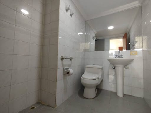 Apartamento de 3 alcobas en arriendo en Suramericana, Medellín, 120 m² · foto 13 de 14
