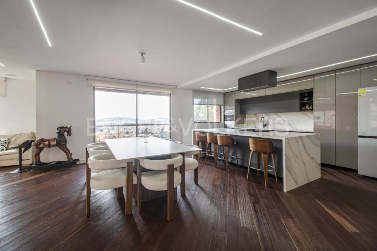 Apartamento de 3 alcobas en venta en Bosques De La Cañada, Bogotá, 286 m² · foto 3 de 19