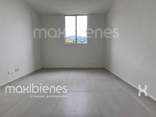 Apartamento de 3 alcobas en arriendo en Los Colores, Medellín, 78 m² · foto 10 de 16