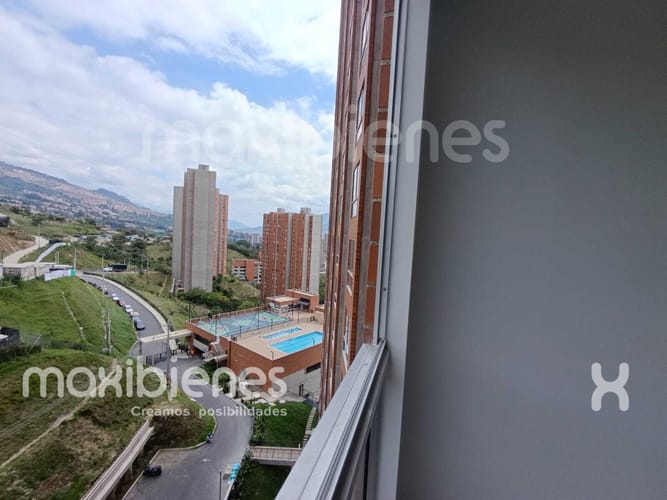 Apartamento de 3 alcobas en arriendo en Los Colores, Medellín, 78 m² · foto 16 de 16