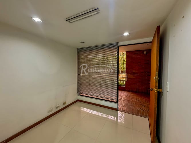 Oficina en arriendo en El Poblado, Medellín, 28 m² · foto 17 de 20