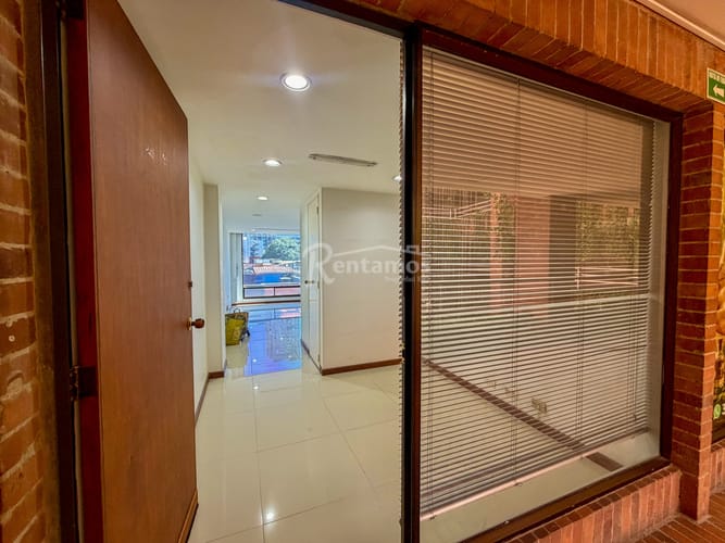 Oficina en arriendo en El Poblado, Medellín, 28 m² · foto 20 de 20