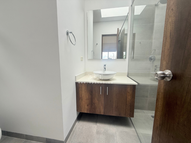 Casa de 3 alcobas en venta en Las Palmas, Envigado, 360 m² · foto 5 de 17