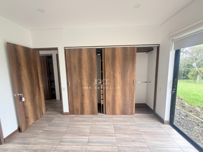 Casa de 3 alcobas en venta en Las Palmas, Envigado, 360 m² · foto 15 de 17