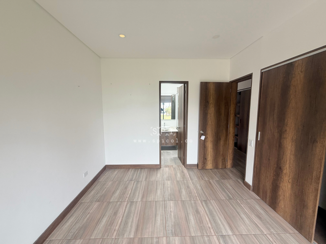 Casa de 3 alcobas en venta en Las Palmas, Envigado, 360 m² · foto 16 de 17