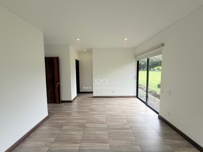 Casa de 3 alcobas en venta en Las Palmas, Envigado, 360 m² · foto 17 de 17