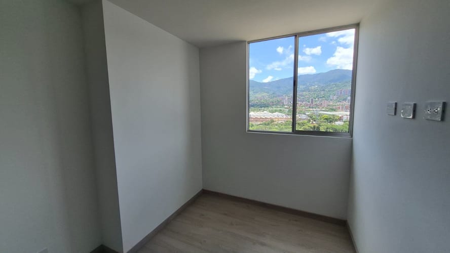 Apartamento de 3 alcobas en arriendo en Simon Bolivar, Itagüí, 80 m² · foto 5 de 15