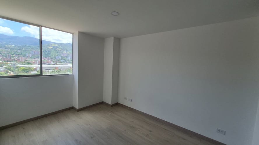 Apartamento de 3 alcobas en arriendo en Simon Bolivar, Itagüí, 80 m² · foto 10 de 15
