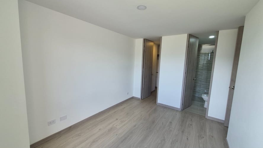 Apartamento de 3 alcobas en arriendo en Simon Bolivar, Itagüí, 80 m² · foto 11 de 15