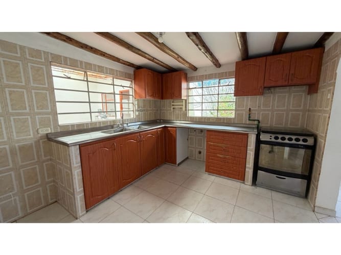 Casa de 7 alcobas en venta en Vereda La Balsa, Chía, 189 m² · foto 3 de 24