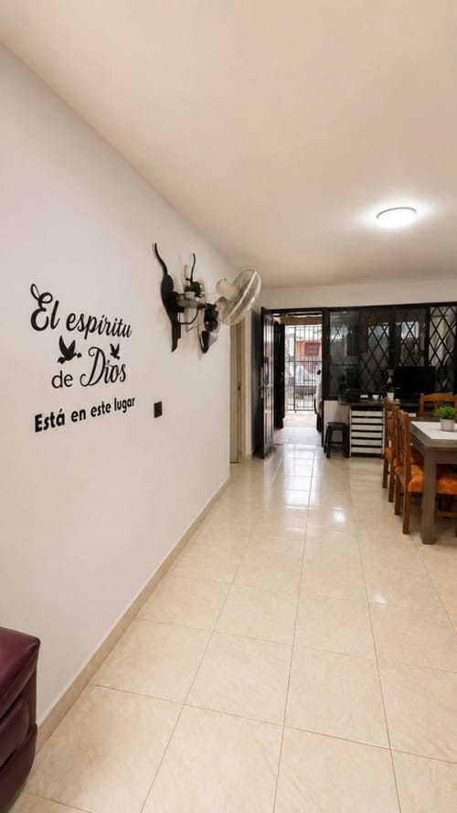 Casa de 8 alcobas en venta en Siete De Agosto, Cali, 380 m² · foto 4 de 18