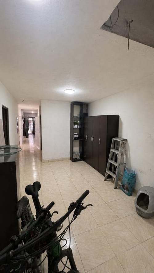 Casa de 8 alcobas en venta en Siete De Agosto, Cali, 380 m² · foto 16 de 18