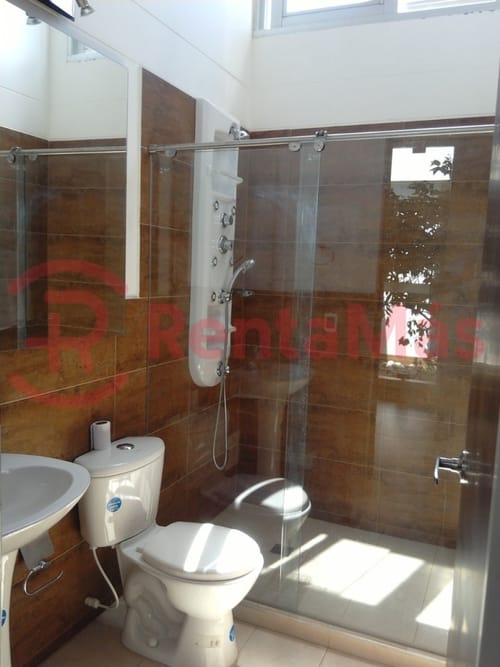 Casa de 3 alcobas en venta en La Floresta, Los Patios, 340 m² · foto 2 de 13