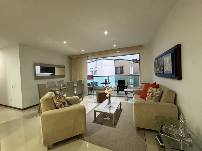 Apartamento de 3 alcobas en venta en Ciudad Capri, Cali, 112 m² · foto 1 de 22