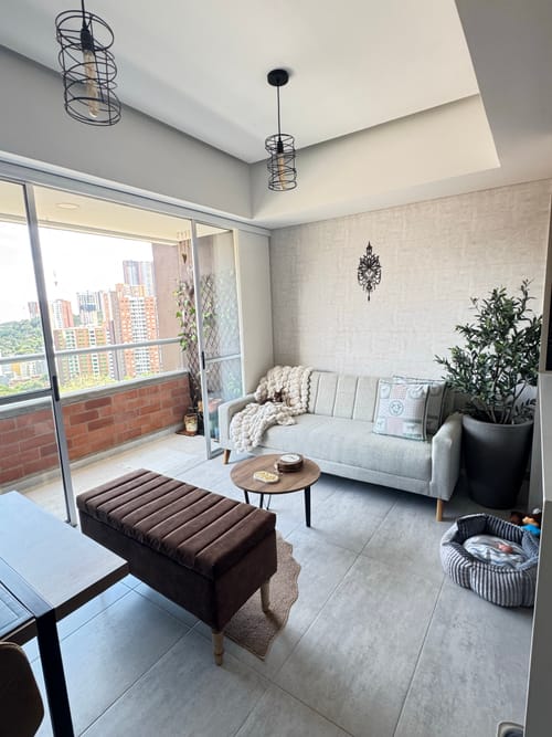 Apartamento de 2 alcobas en venta en Loma De La Doctora, Sabaneta, 67 m² · foto 2 de 20