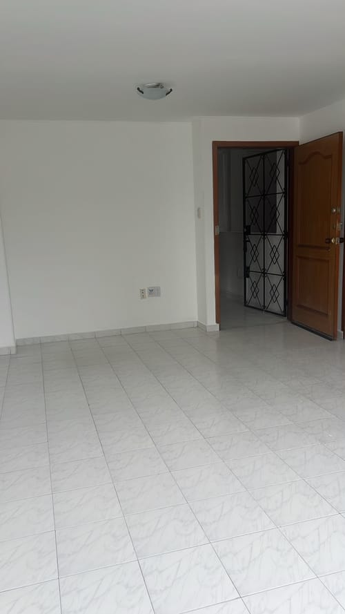 Apartamento de 3 alcobas en venta en Cabecera Del Llano, Bucaramanga, 70 m² · foto 2 de 11