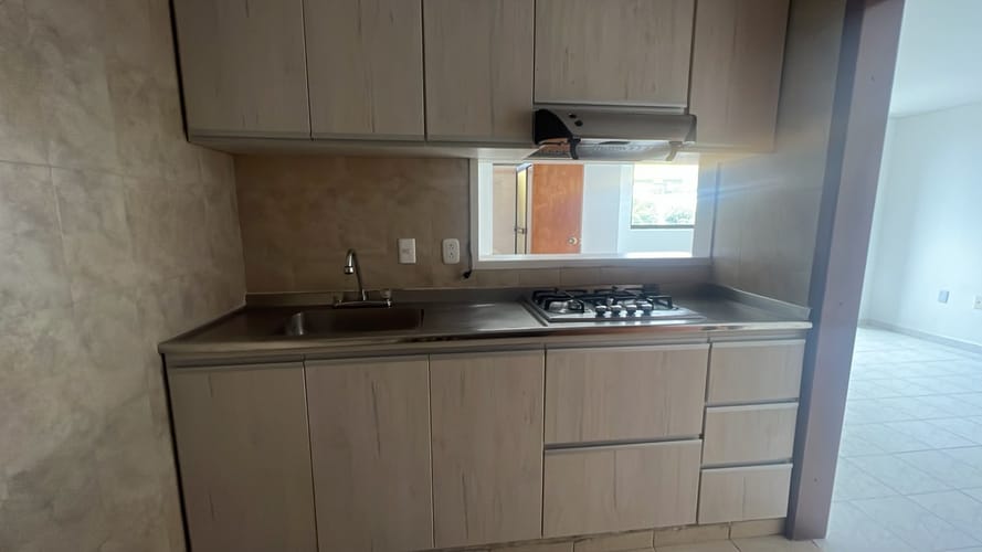 Apartamento de 3 alcobas en venta en Cabecera Del Llano, Bucaramanga, 70 m² · foto 3 de 11