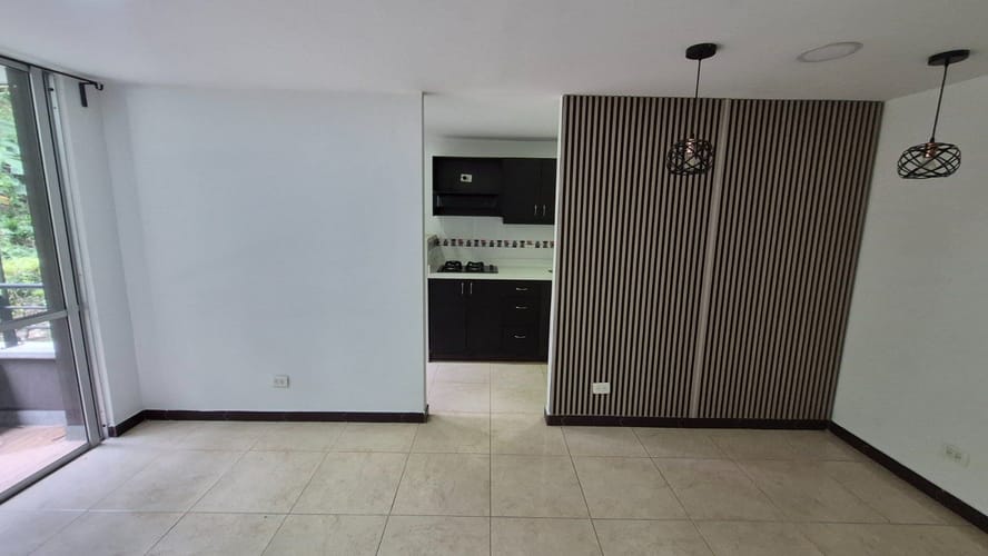 Apartamento de 2 alcobas en arriendo en Viviendas Del Sur, Itagüí, 66 m² · foto 2 de 15